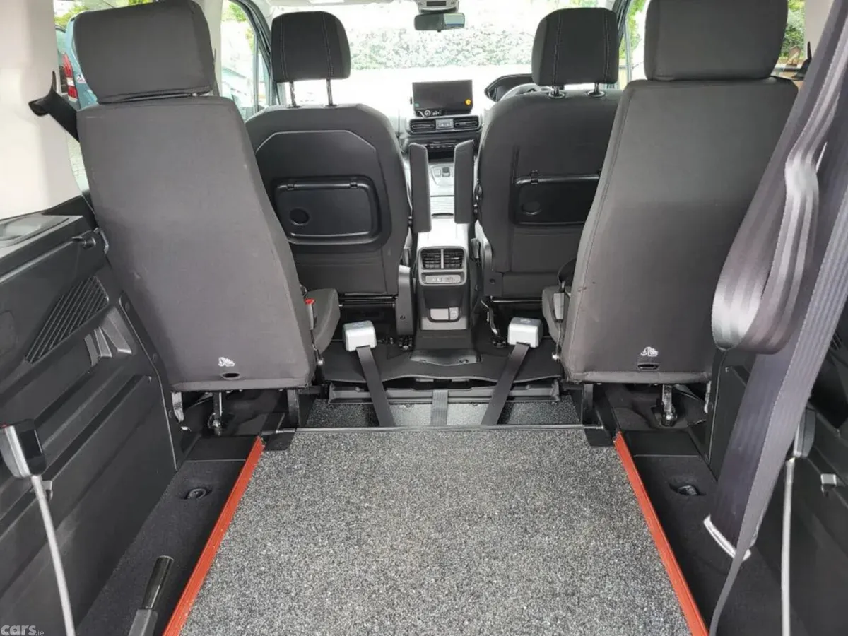 Peugeot Rifter MPV, Diesel, 2026, Blue