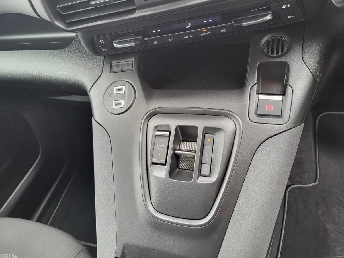 Peugeot Rifter MPV, Diesel, 2026, Blue