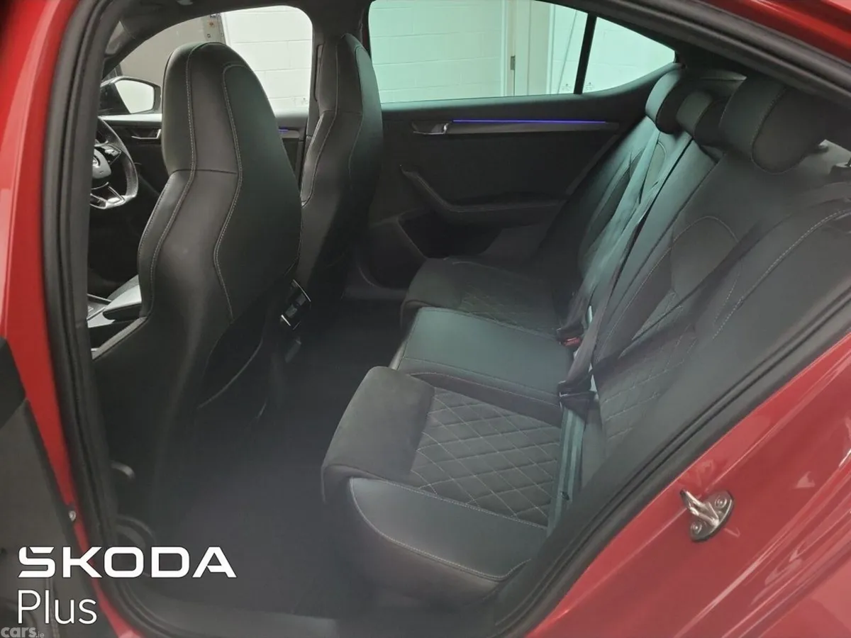 Skoda Superb Saloon, Diesel, 2024, Red
