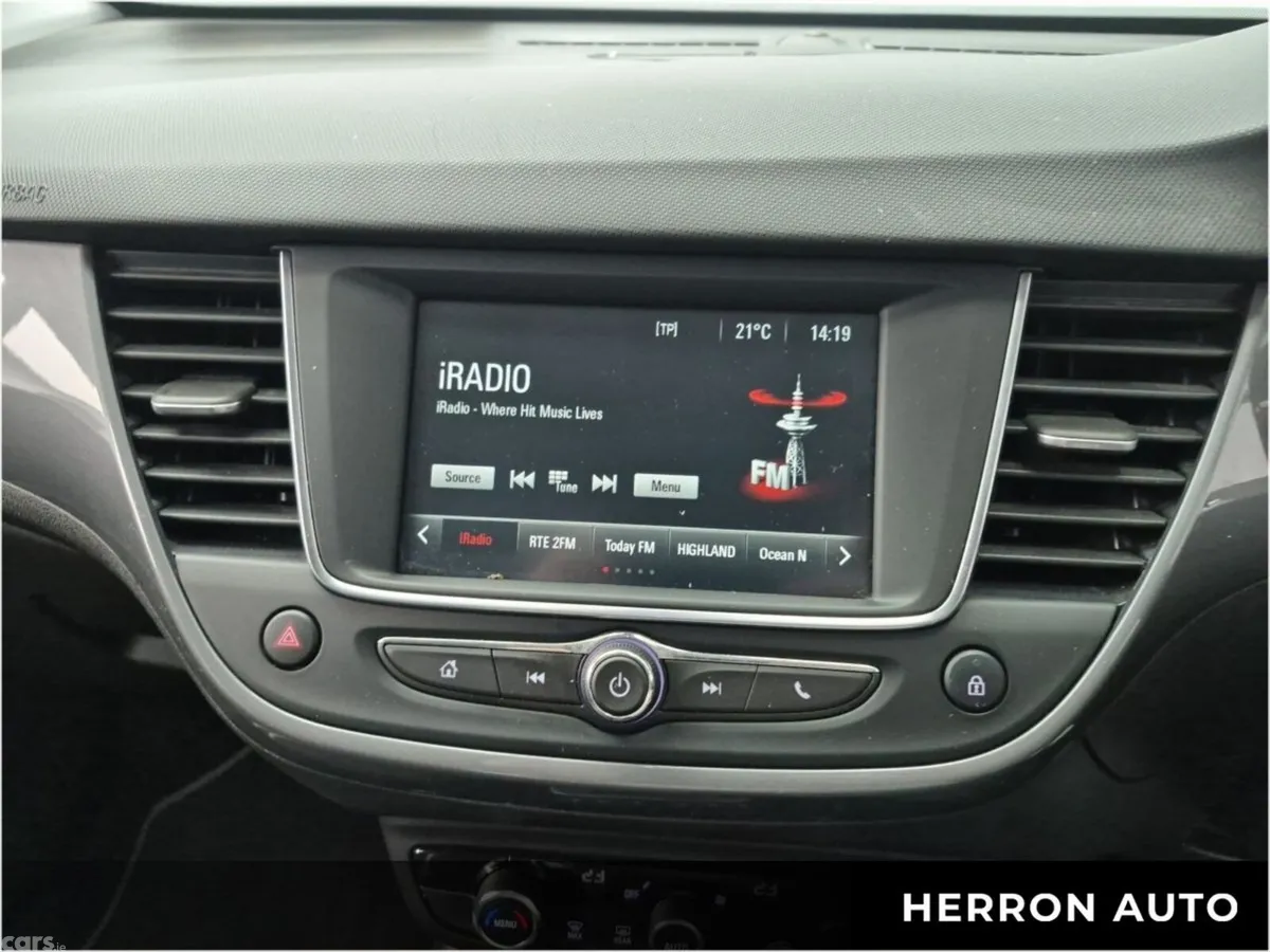 Opel Crossland SUV, Petrol, 2023, Blue