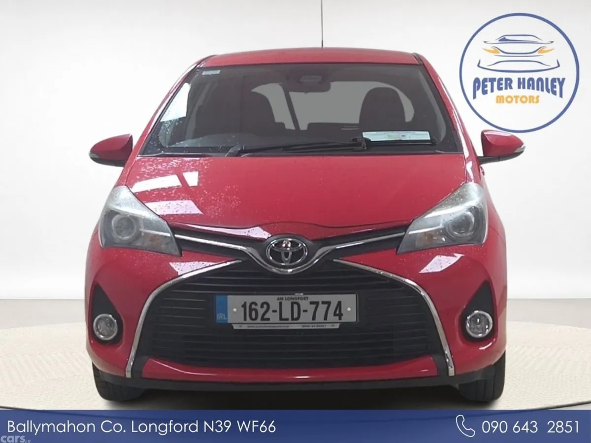 Toyota Yaris Hatchback, Petrol, 2016, Red