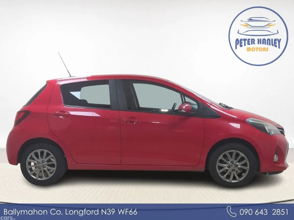 Toyota Yaris Hatchback, Petrol, 2016, Red
