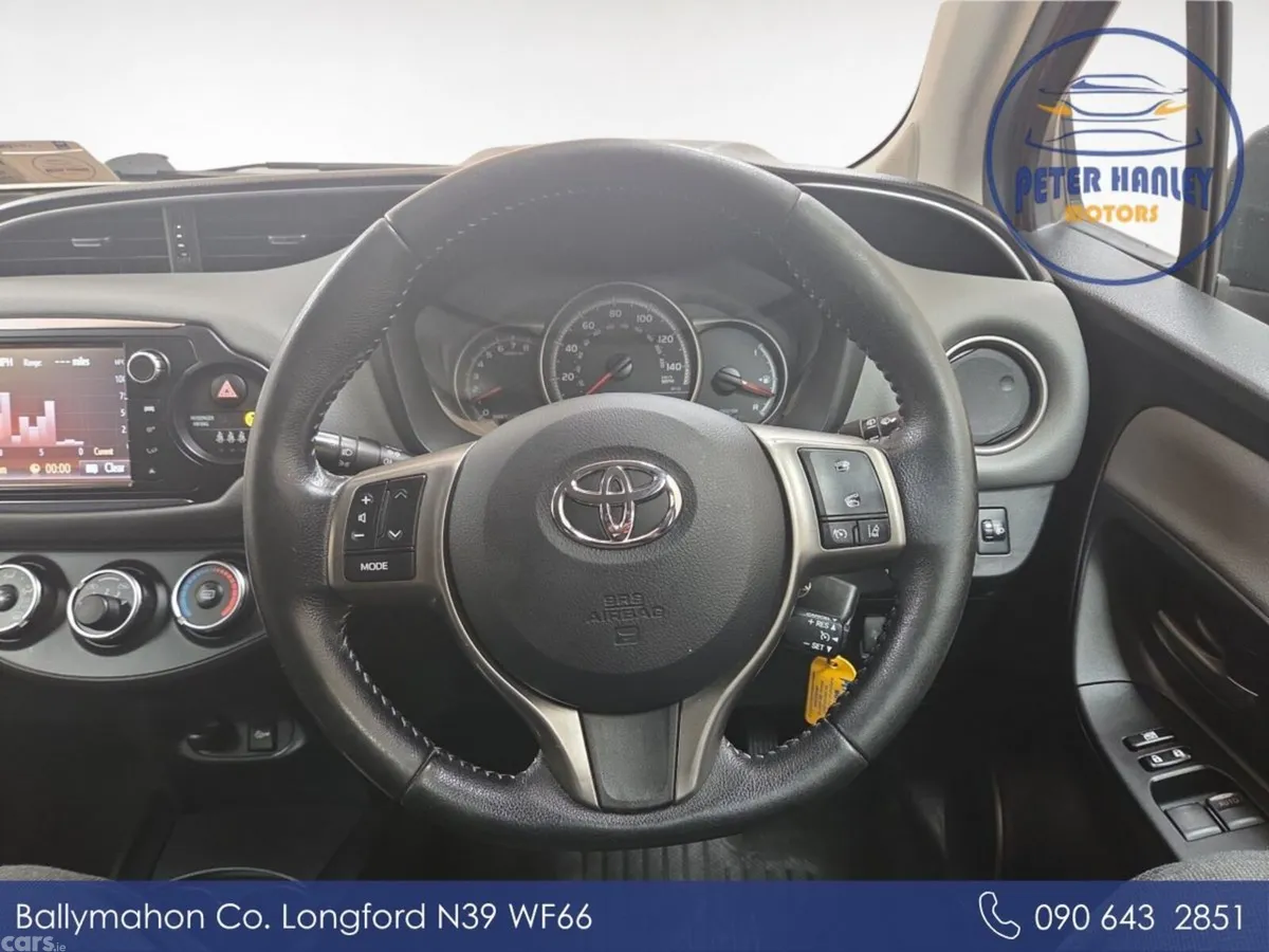 Toyota Yaris Hatchback, Petrol, 2016, Red