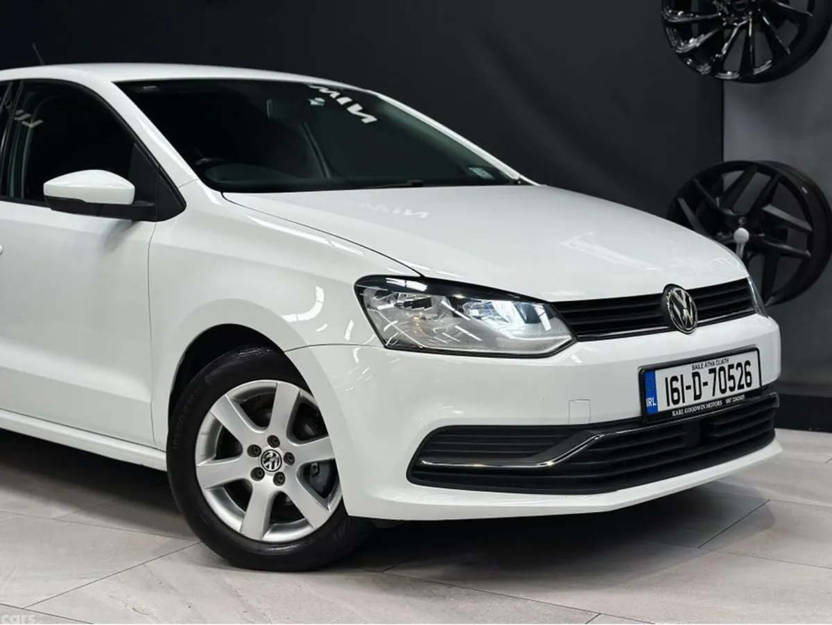 Volkswagen Polo Hatchback, Petrol, 2016, White