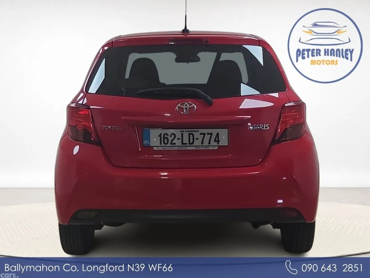 Toyota Yaris Hatchback, Petrol, 2016, Red