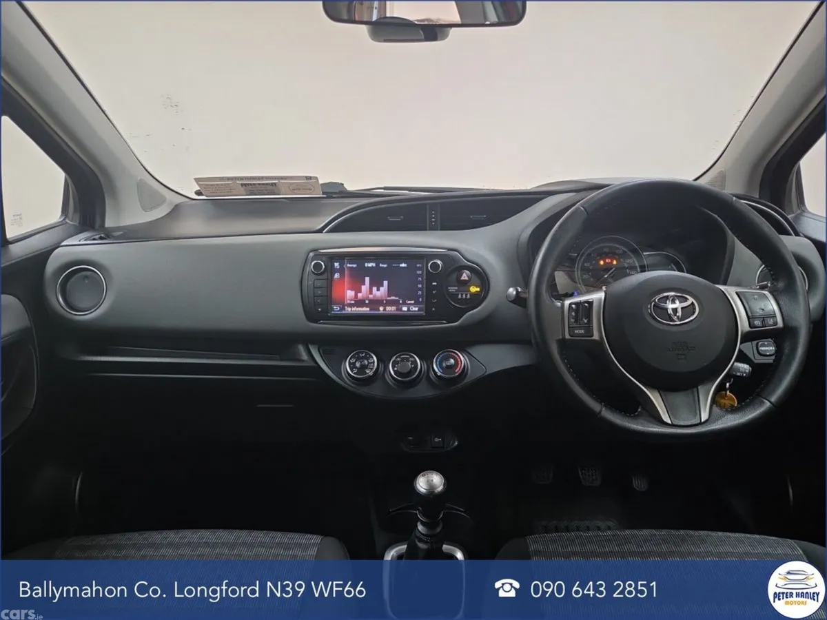 Toyota Yaris Hatchback, Petrol, 2016, Red