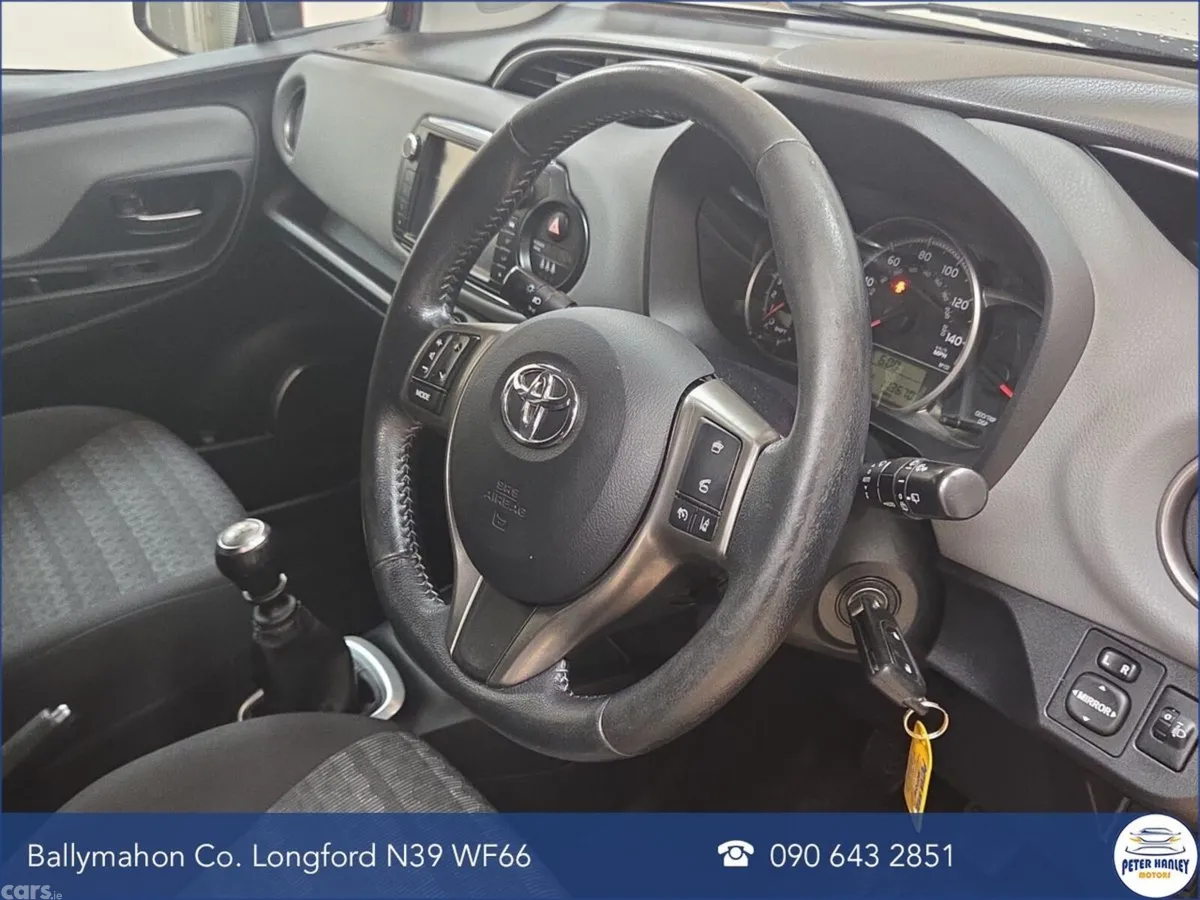 Toyota Yaris Hatchback, Petrol, 2016, Red