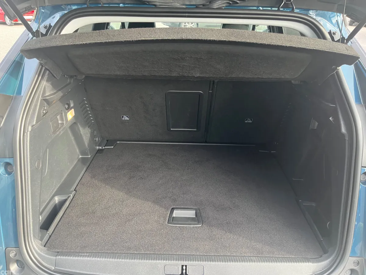 Peugeot 3008 MPV, Diesel, 2022, Blue