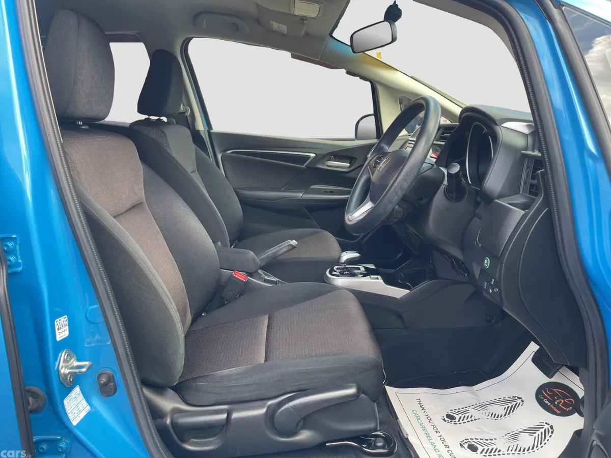 Honda Fit Hatchback, Petrol Hybrid, 2015, Blue