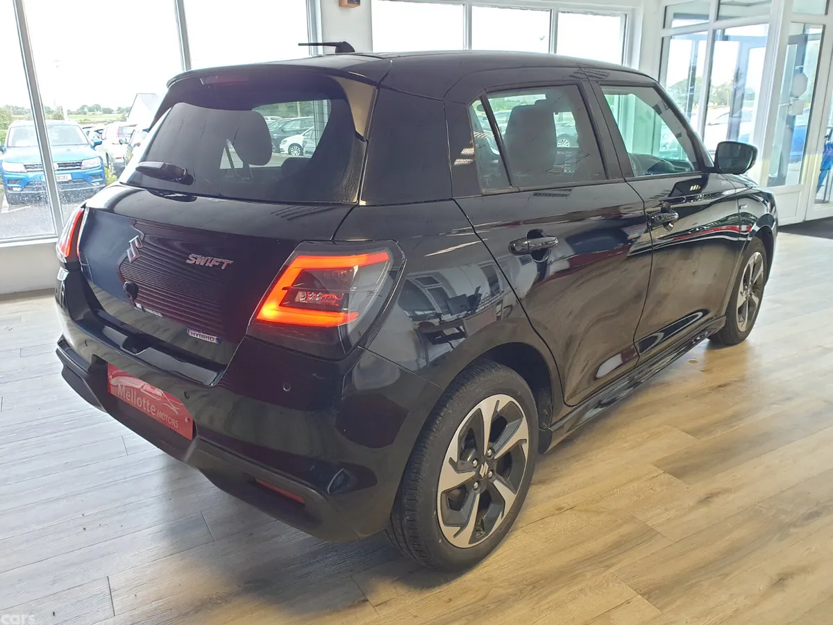 Suzuki Swift Hatchback, Petrol Hybrid, 2024, Black