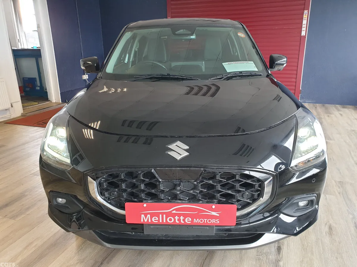Suzuki Swift Hatchback, Petrol Hybrid, 2024, Black