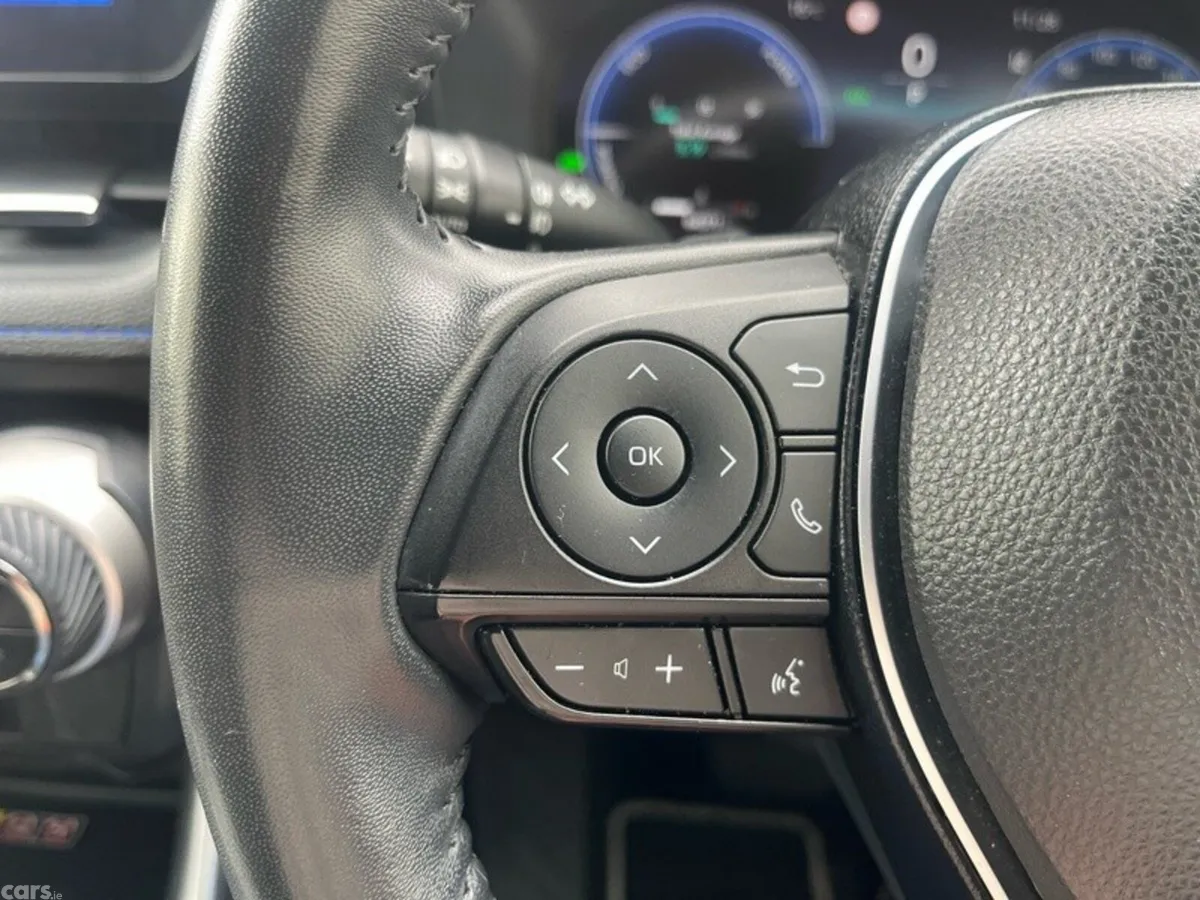 Toyota RAV4 SUV, Petrol Hybrid, 2024, White