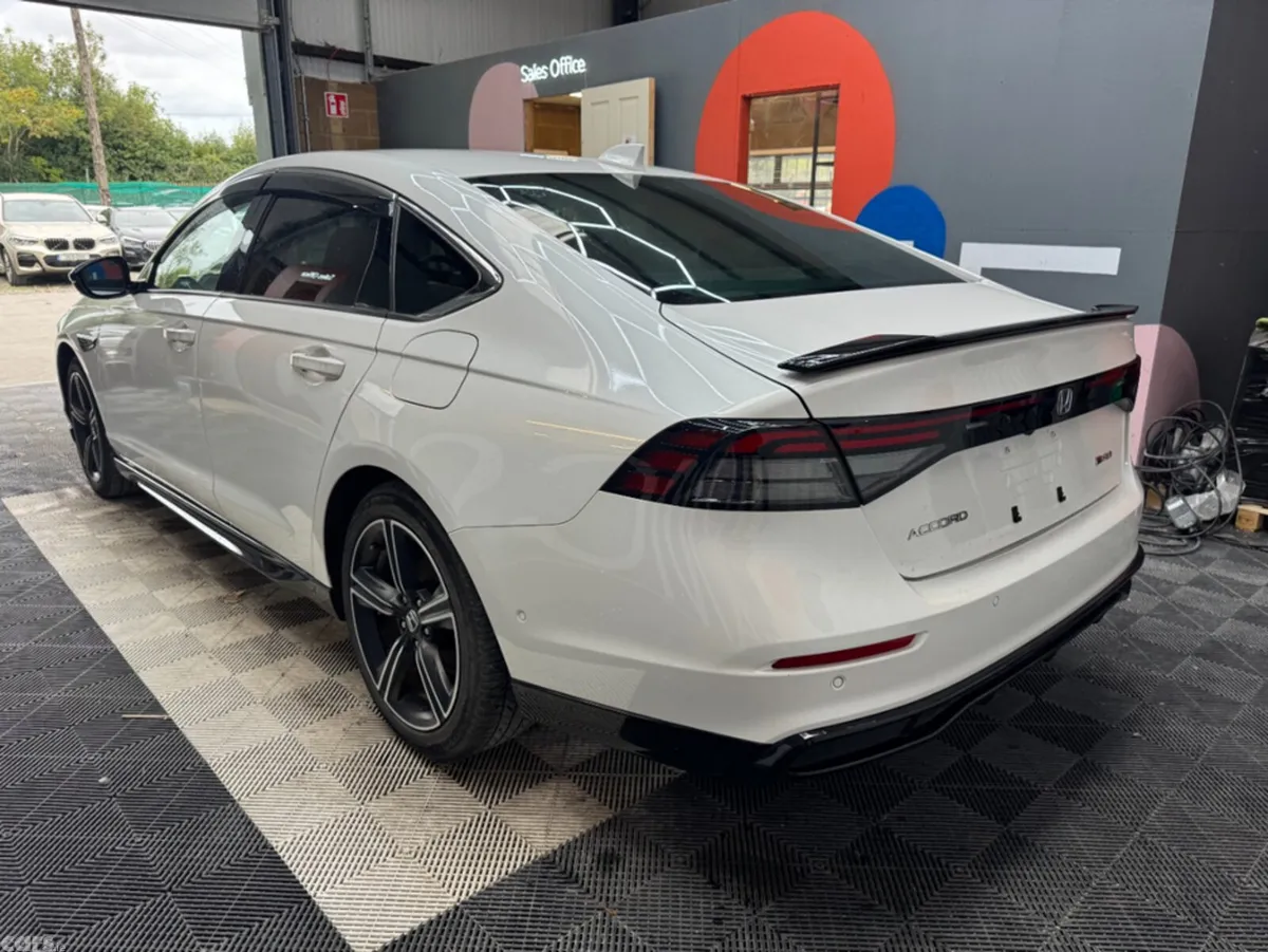 Honda Accord Saloon, Petrol Hybrid, 2024, White