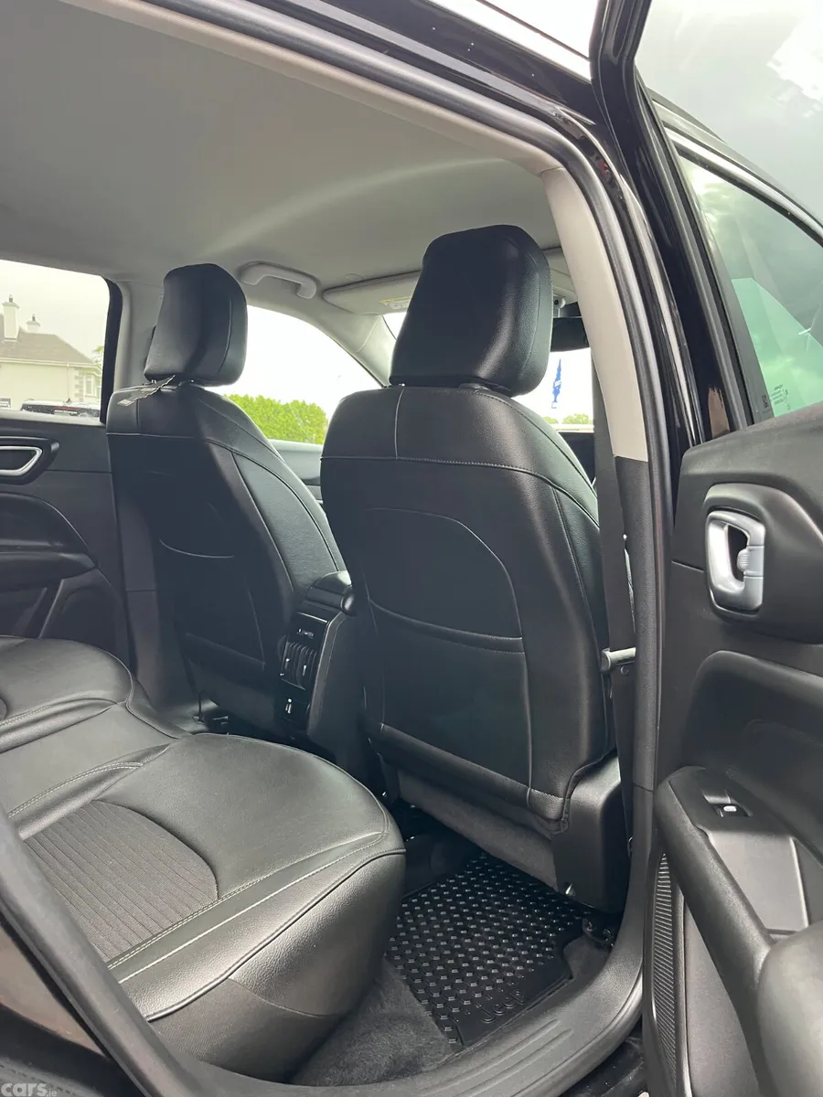 Jeep Compass SUV, Petrol Hybrid, 2024, Black