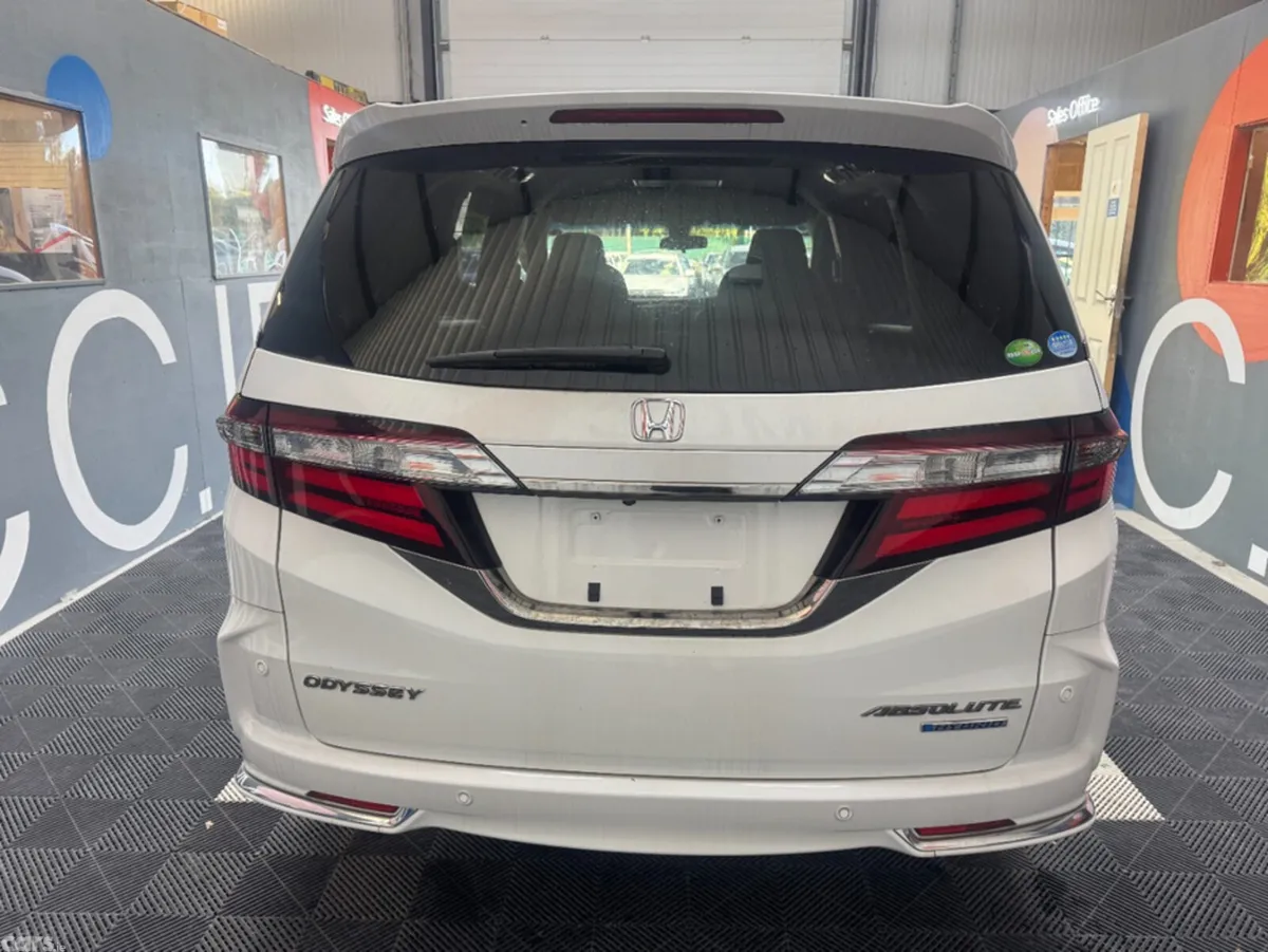 Honda Odyssey MPV, Petrol, 2019, White