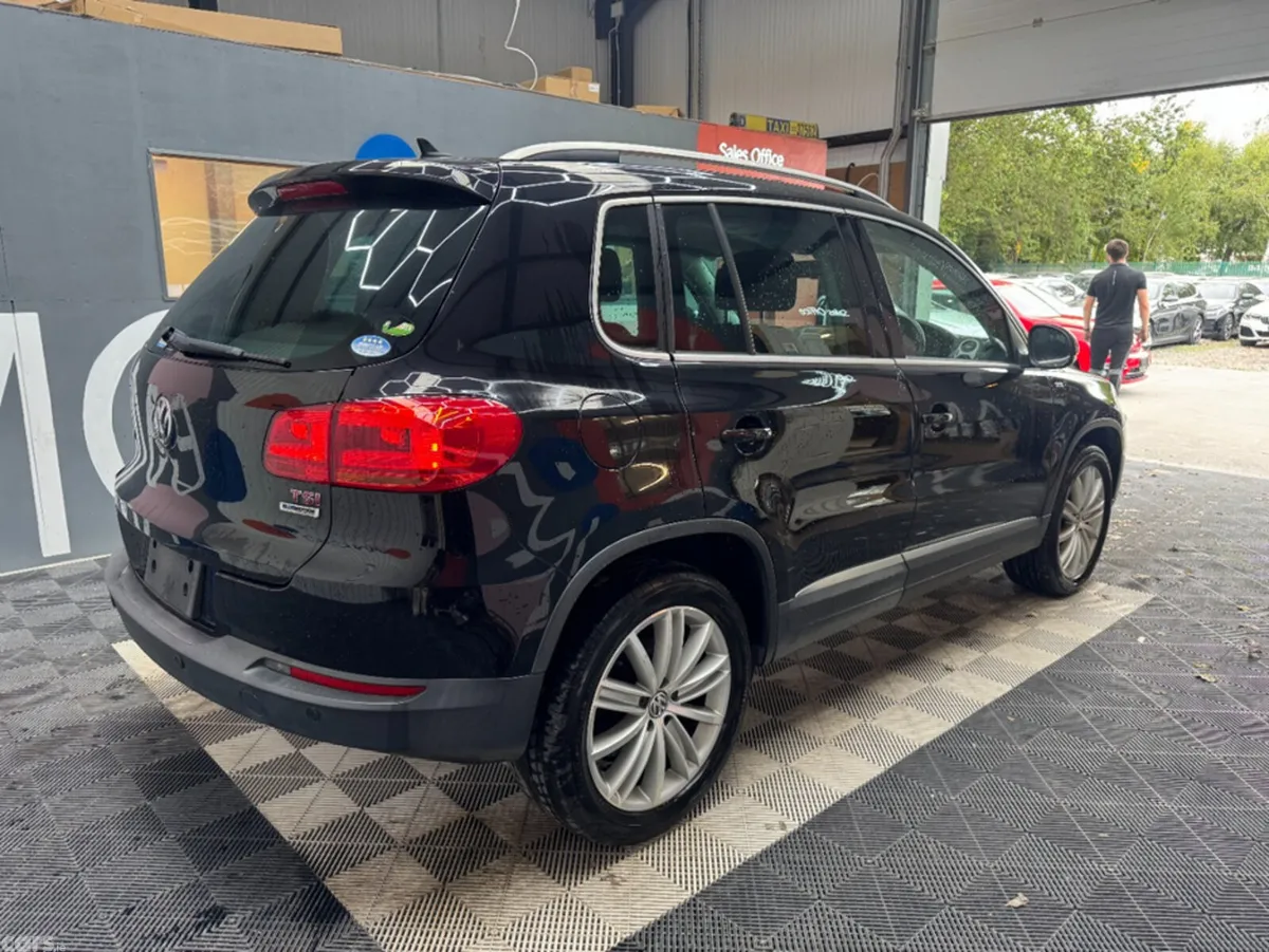 Volkswagen Tiguan SUV, Petrol, 2015, Black
