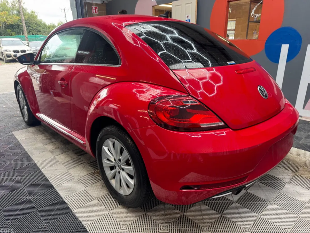 Volkswagen Beetle Hatchback, Petrol, 2017, Red