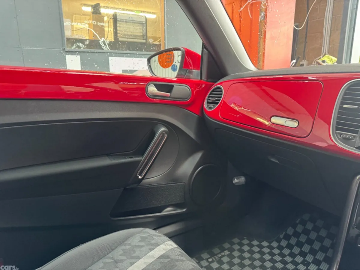 Volkswagen Beetle Hatchback, Petrol, 2017, Red