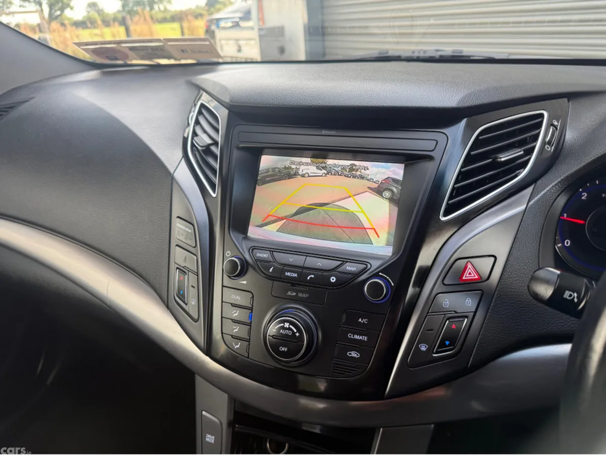 Hyundai i40 Saloon, Diesel, 2018, White