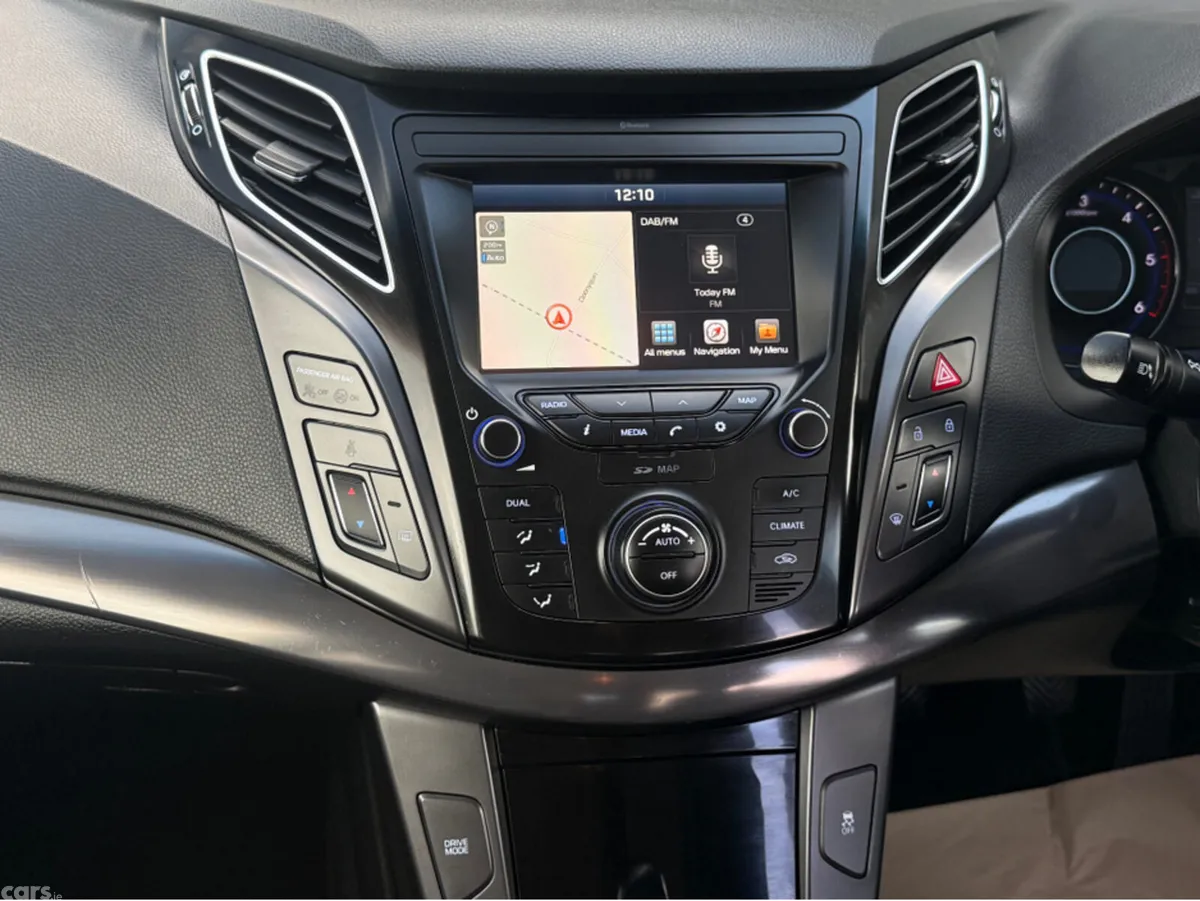 Hyundai i40 Saloon, Diesel, 2018, White