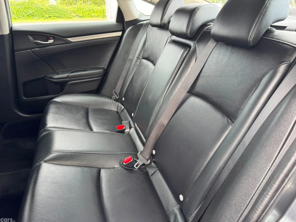 Honda Civic Saloon, Diesel, 2020, Grey