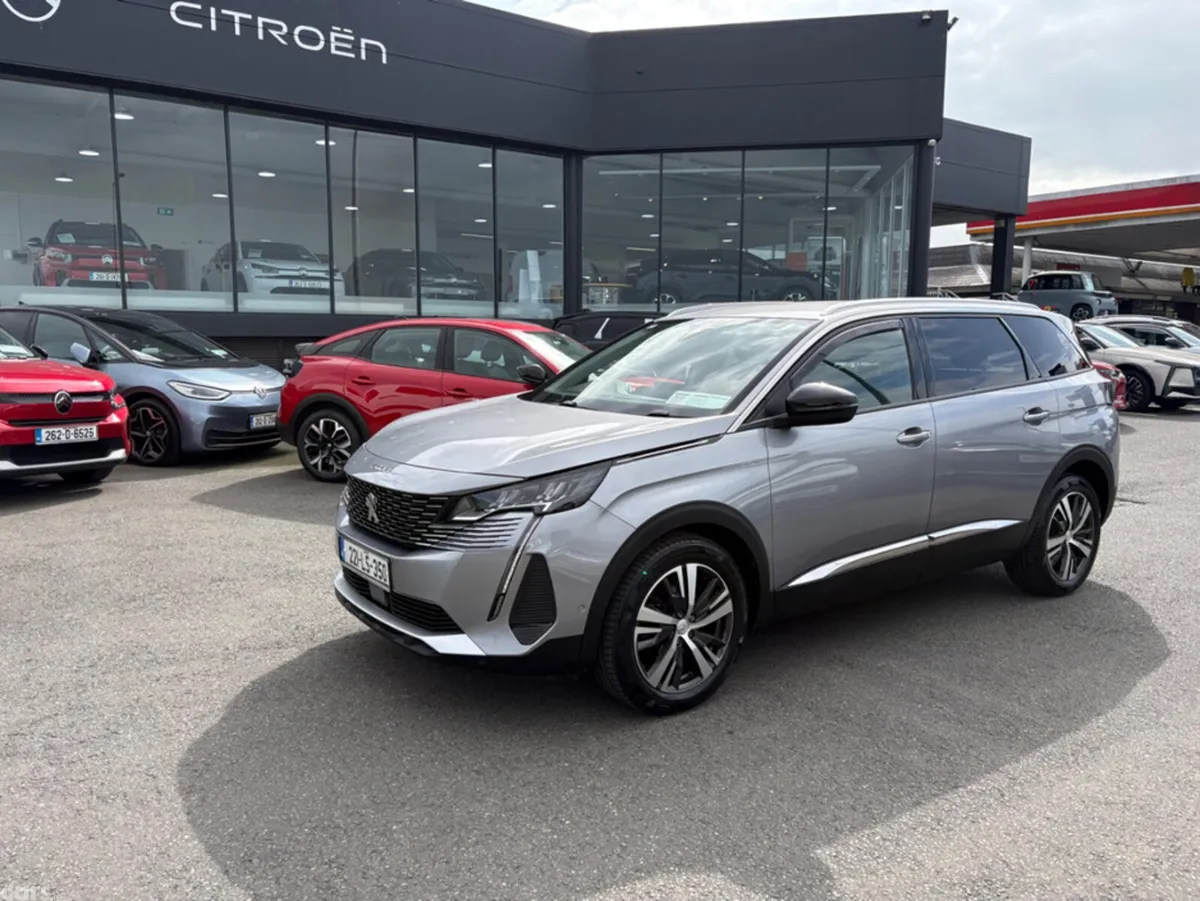Peugeot 5008 MPV, Diesel, 2022, Grey