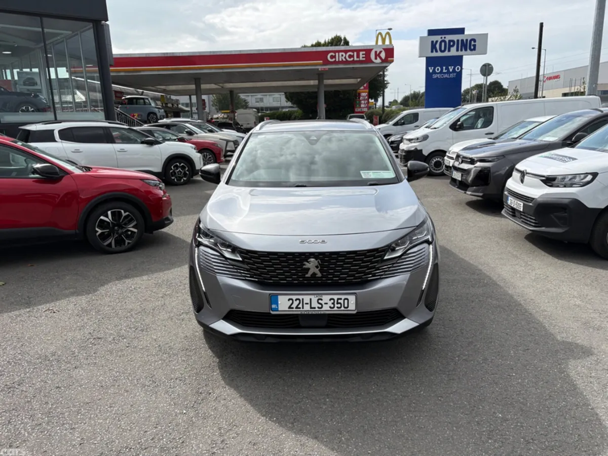 Peugeot 5008 MPV, Diesel, 2022, Grey