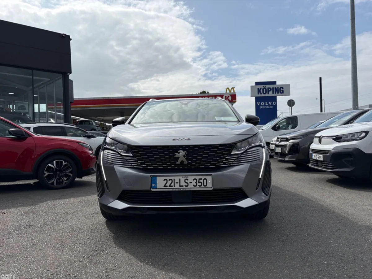Peugeot 5008 MPV, Diesel, 2022, Grey