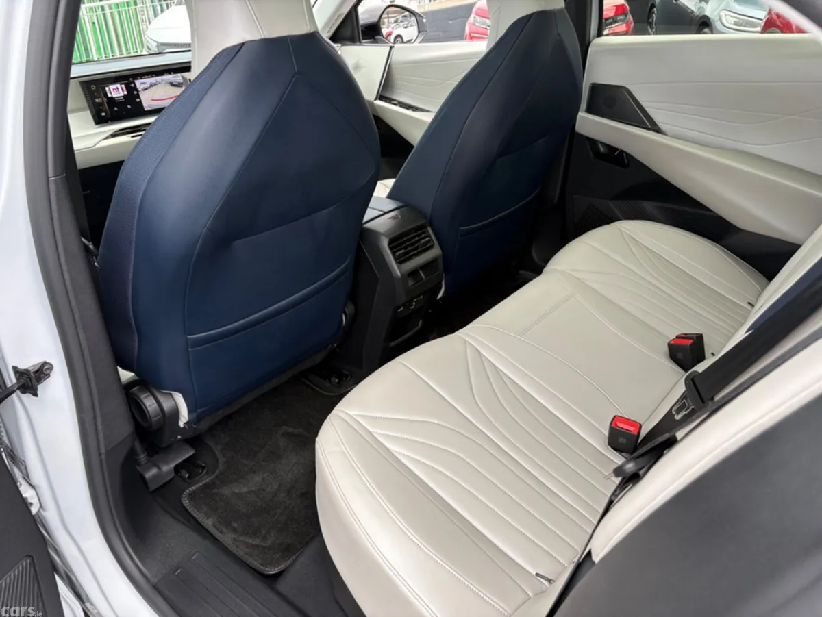 DS Automobiles Other Hatchback, Electric, 2026, White