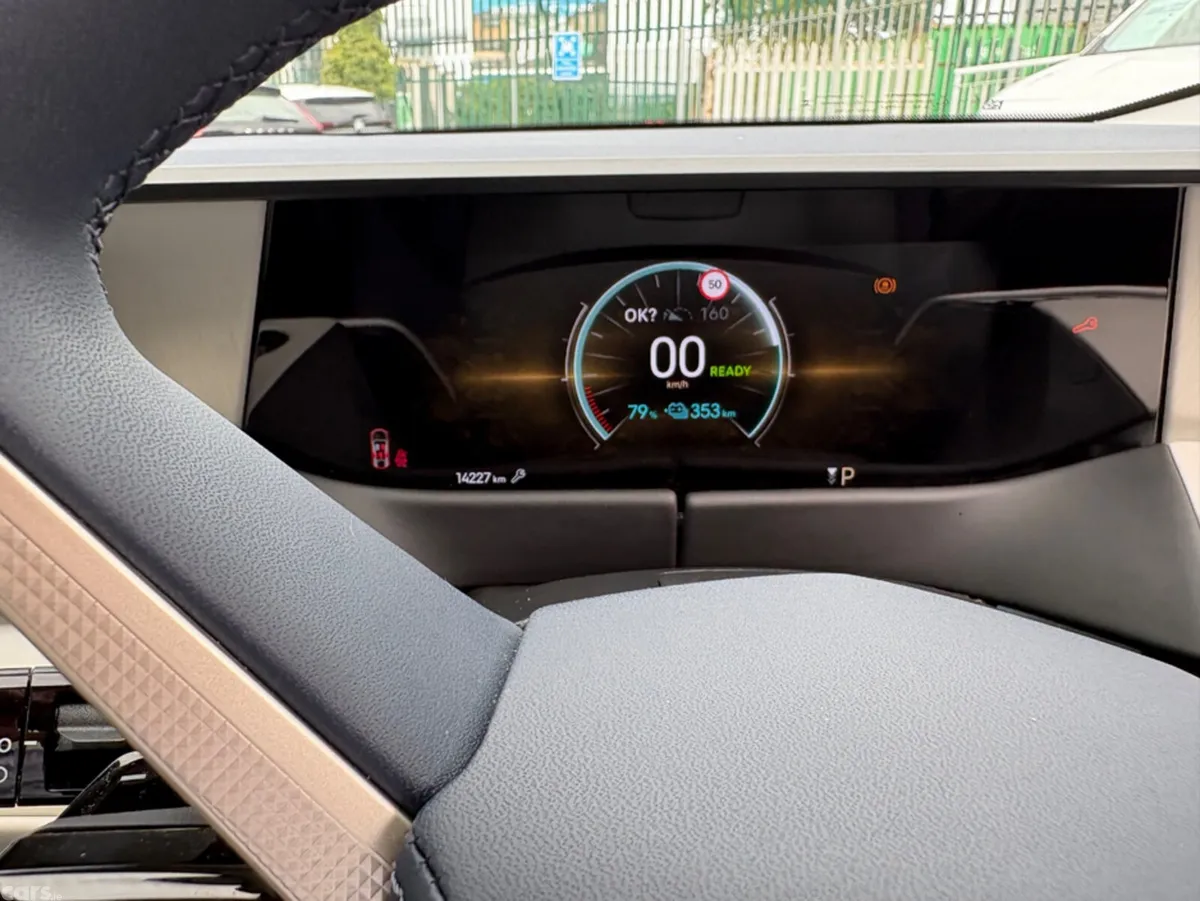 DS Automobiles Other Hatchback, Electric, 2026, White