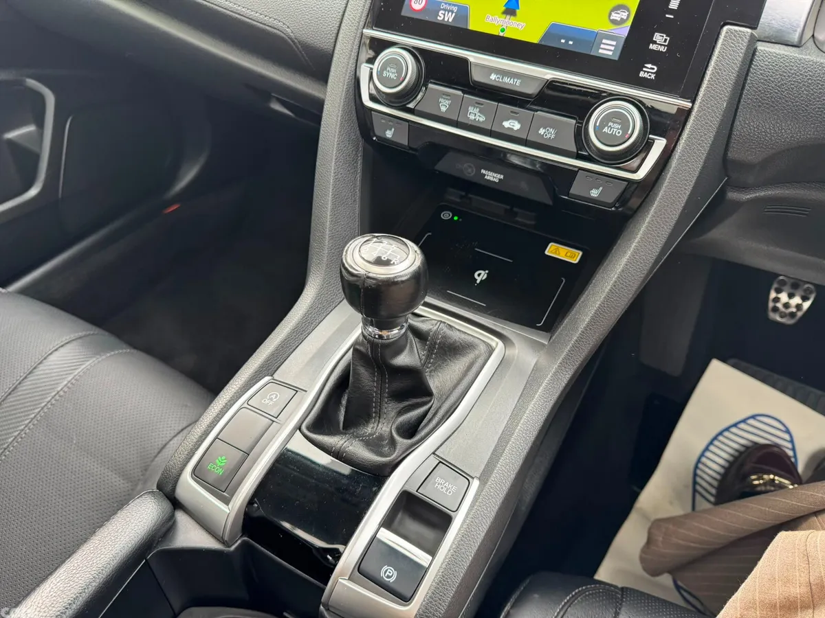 Honda Civic Saloon, Diesel, 2020, Grey