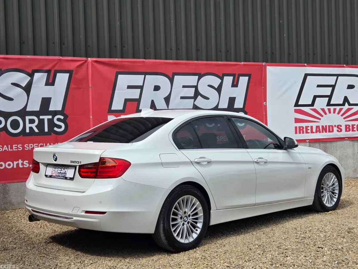 BMW 3-Series Saloon, Petrol, 2012, White