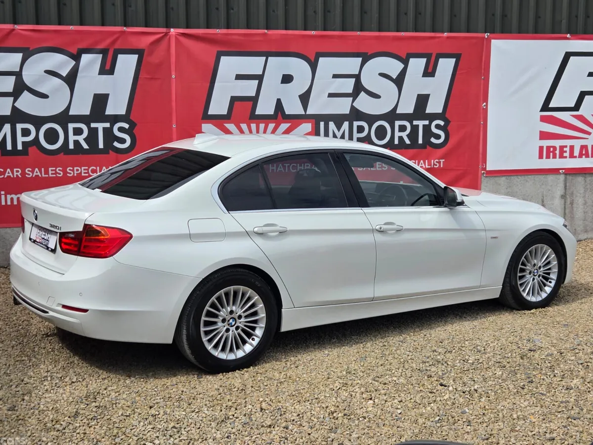 BMW 3-Series Saloon, Petrol, 2012, White