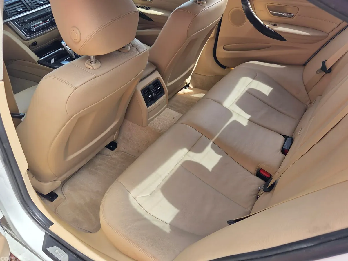 BMW 3-Series Saloon, Petrol, 2012, White