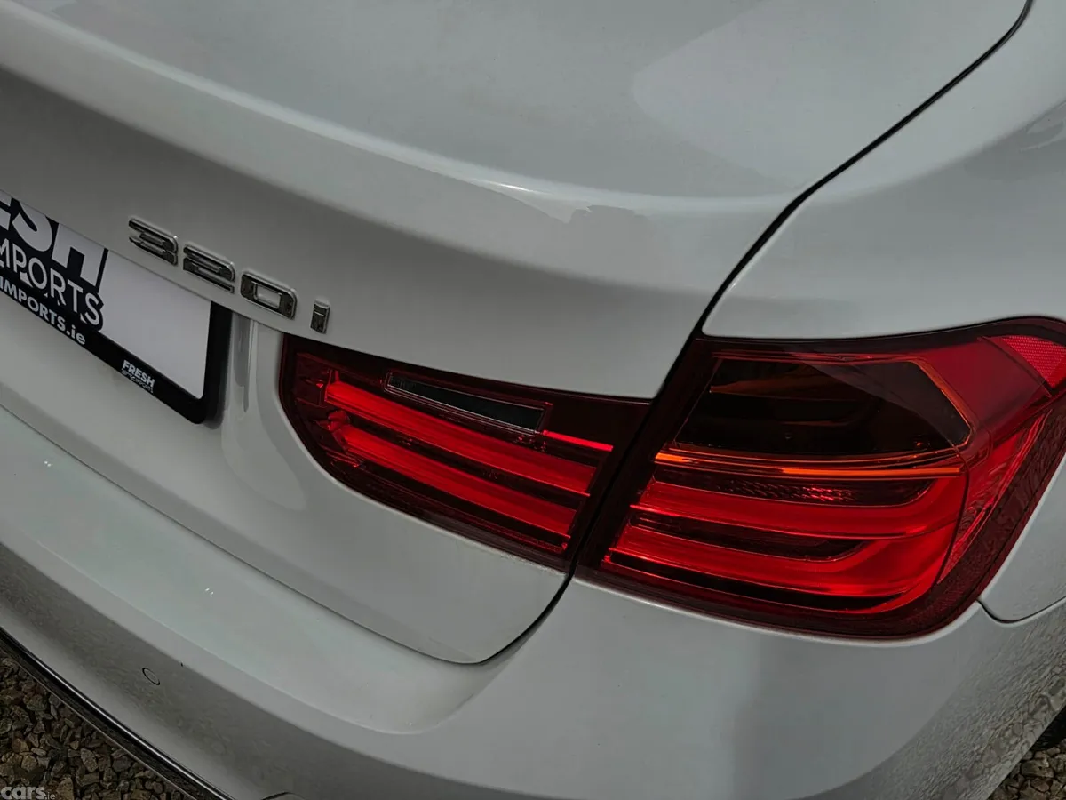 BMW 3-Series Saloon, Petrol, 2012, White