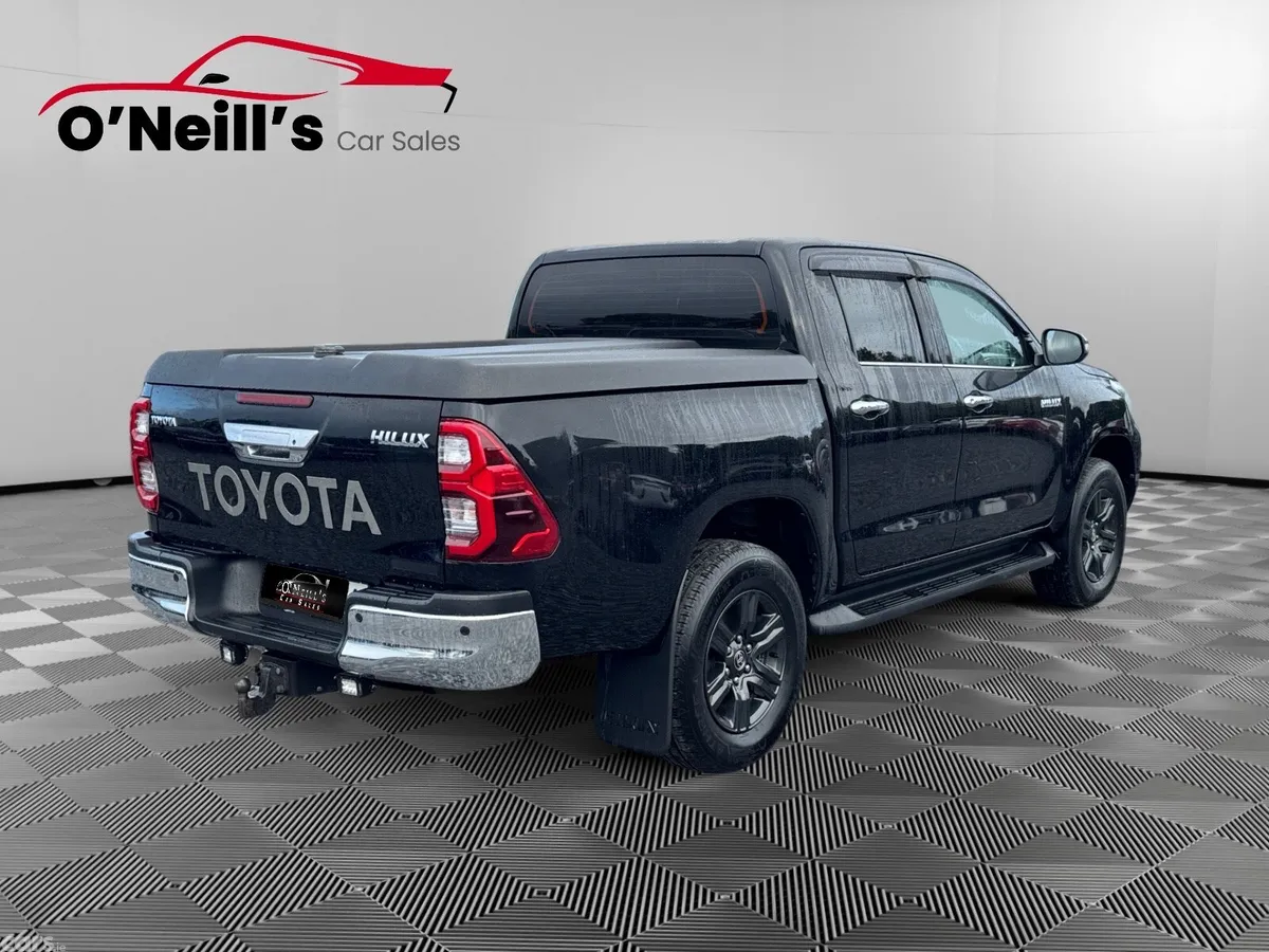 Toyota Hilux Pick Up, Diesel, 2021, Black