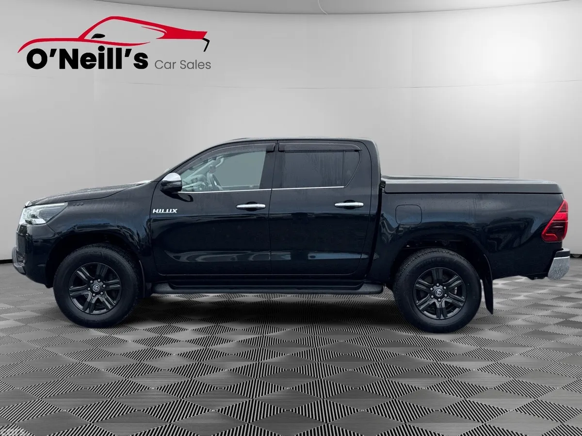 Toyota Hilux Pick Up, Diesel, 2021, Black