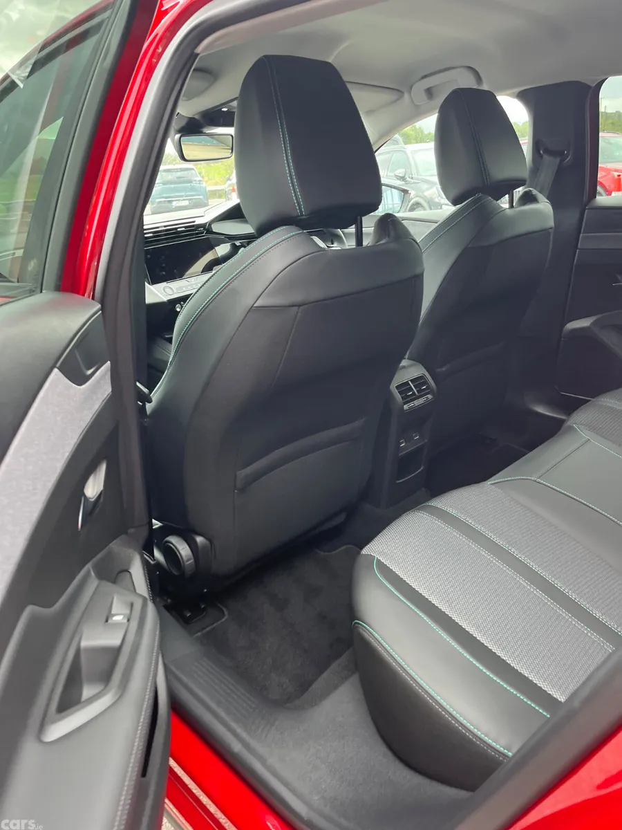 Peugeot 408 Hatchback, Petrol, 2026, Red