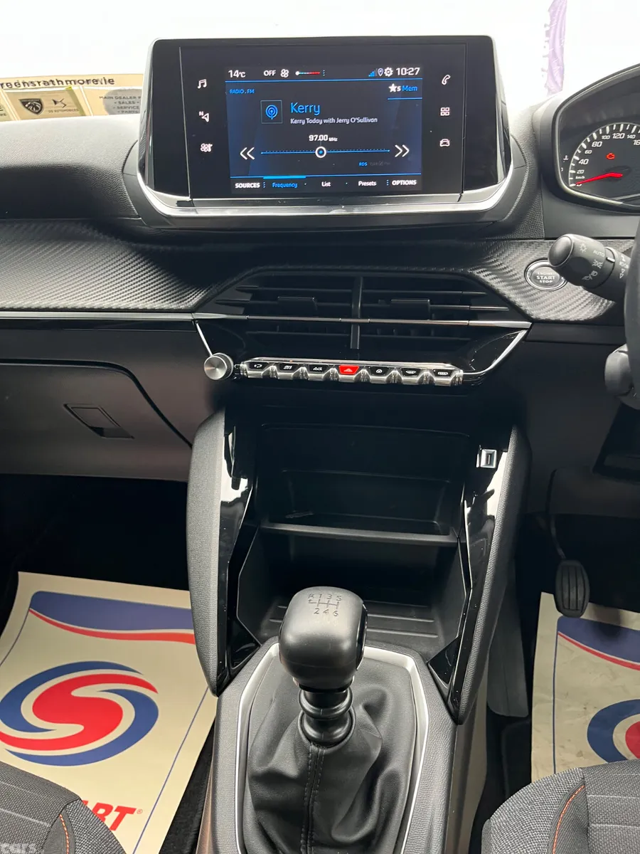 Peugeot 2008 MPV, Diesel, 2020, Grey