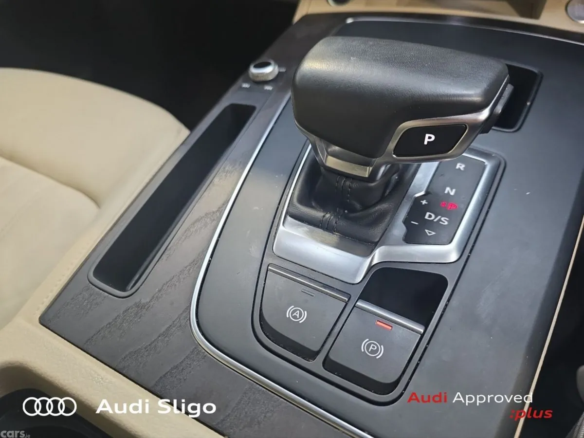 Audi Q5 SUV, Petrol Plug-in Hybrid, 2022, Black