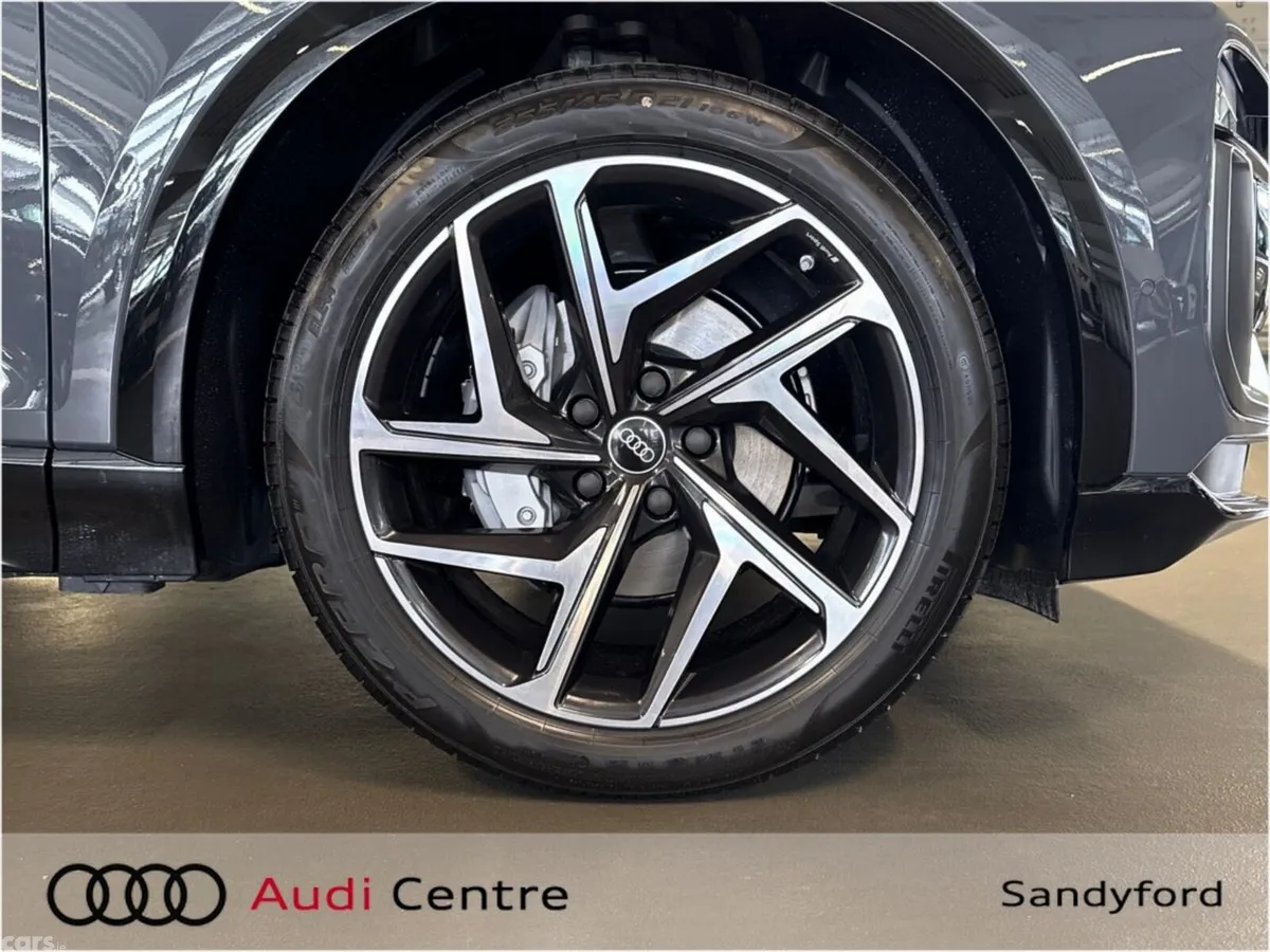 Audi Q6 e-tron Hatchback, Electric, 2026, Grey