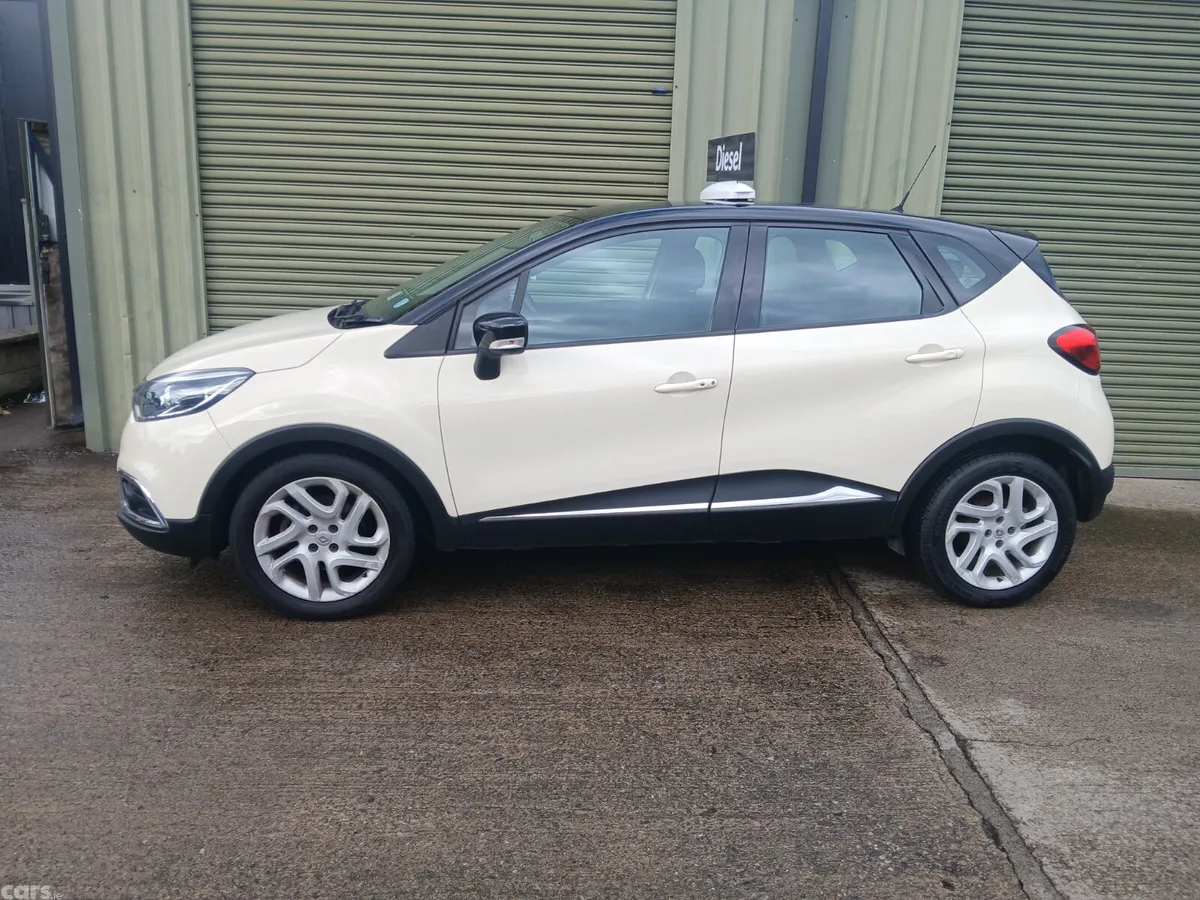 Renault Captur Hatchback, Diesel, 2016, White