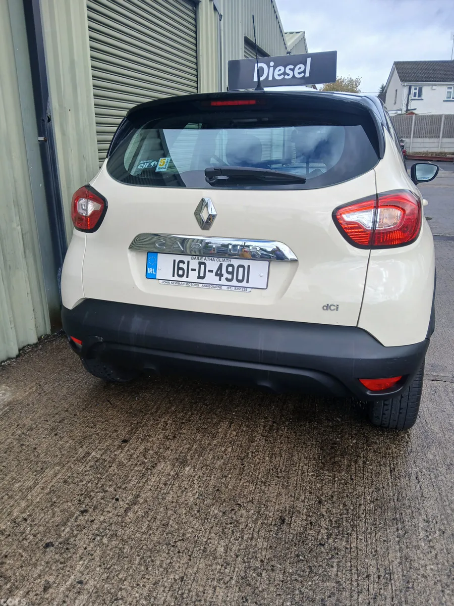 Renault Captur Hatchback, Diesel, 2016, White