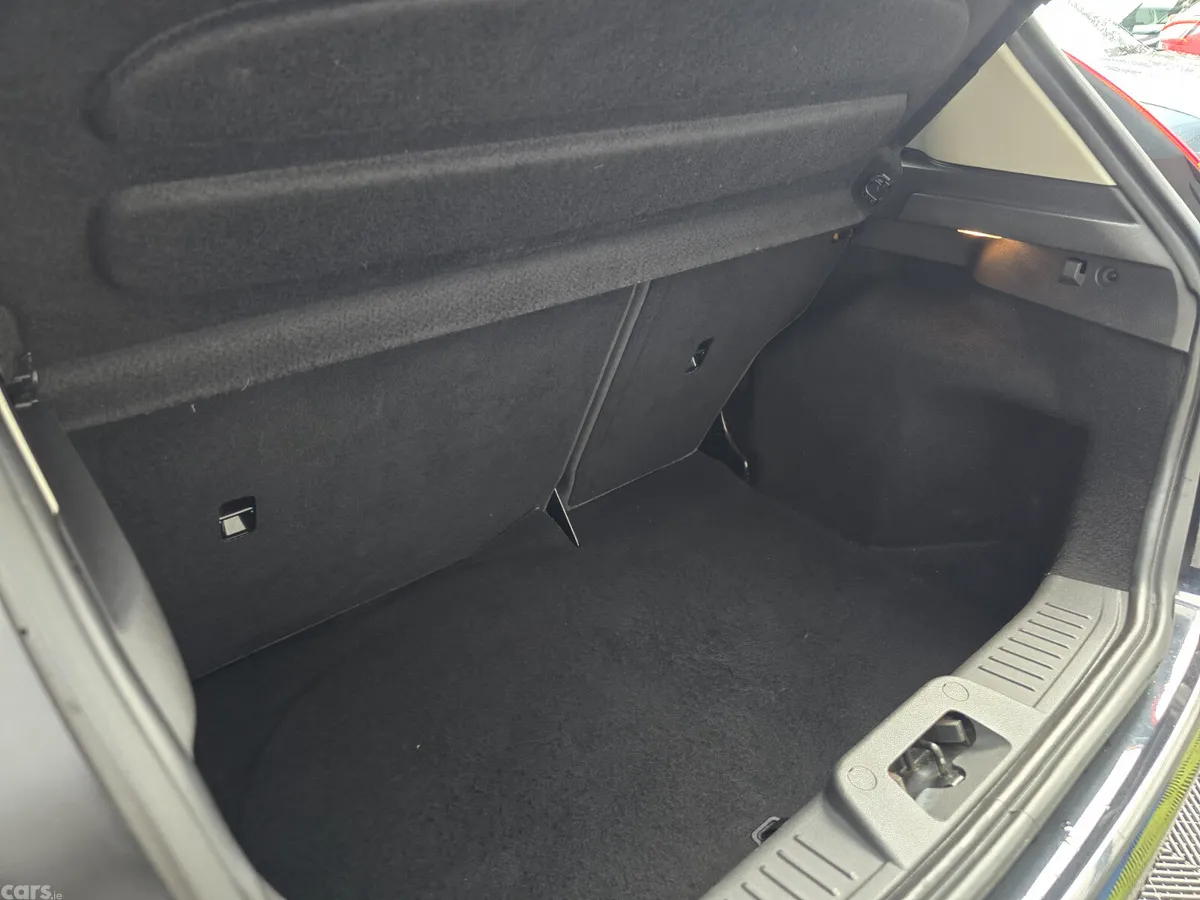 Ford Fiesta Hatchback, Petrol, 2014, Black