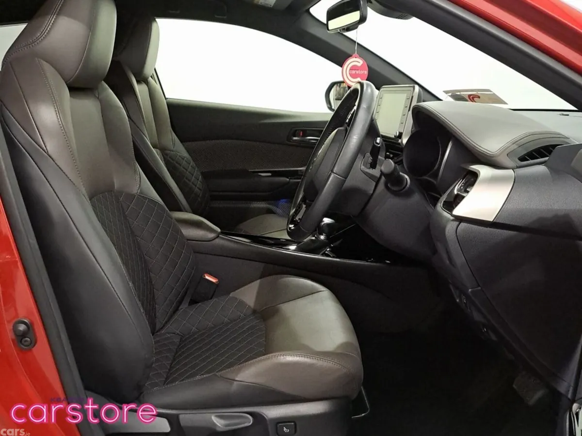 Toyota C-HR SUV, Petrol Hybrid, 2020, Red