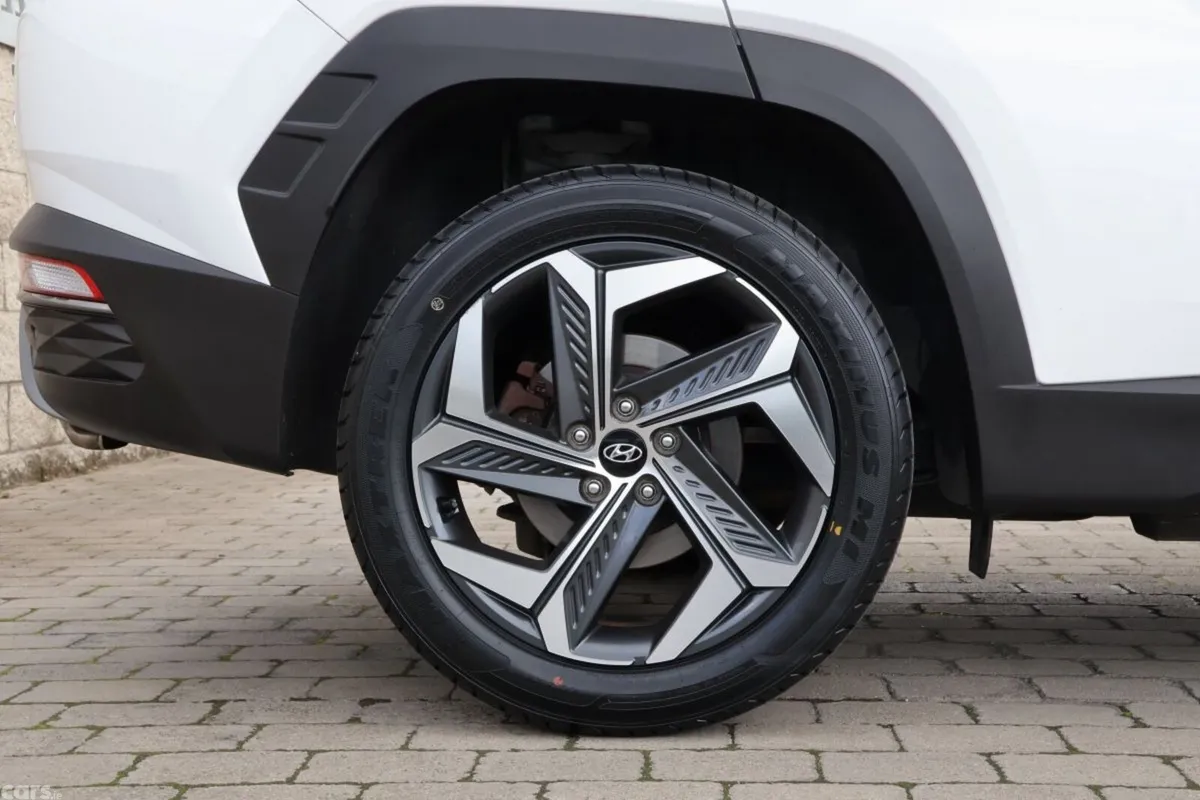 Hyundai Tucson SUV, Petrol Hybrid, 2023, White