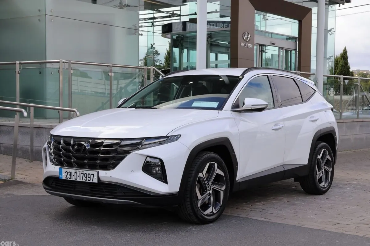 Hyundai Tucson SUV, Petrol Hybrid, 2023, White