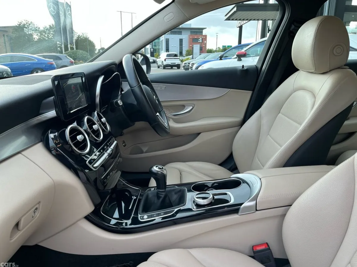 Mercedes-Benz C-Class Saloon, Petrol, 2020, Blue