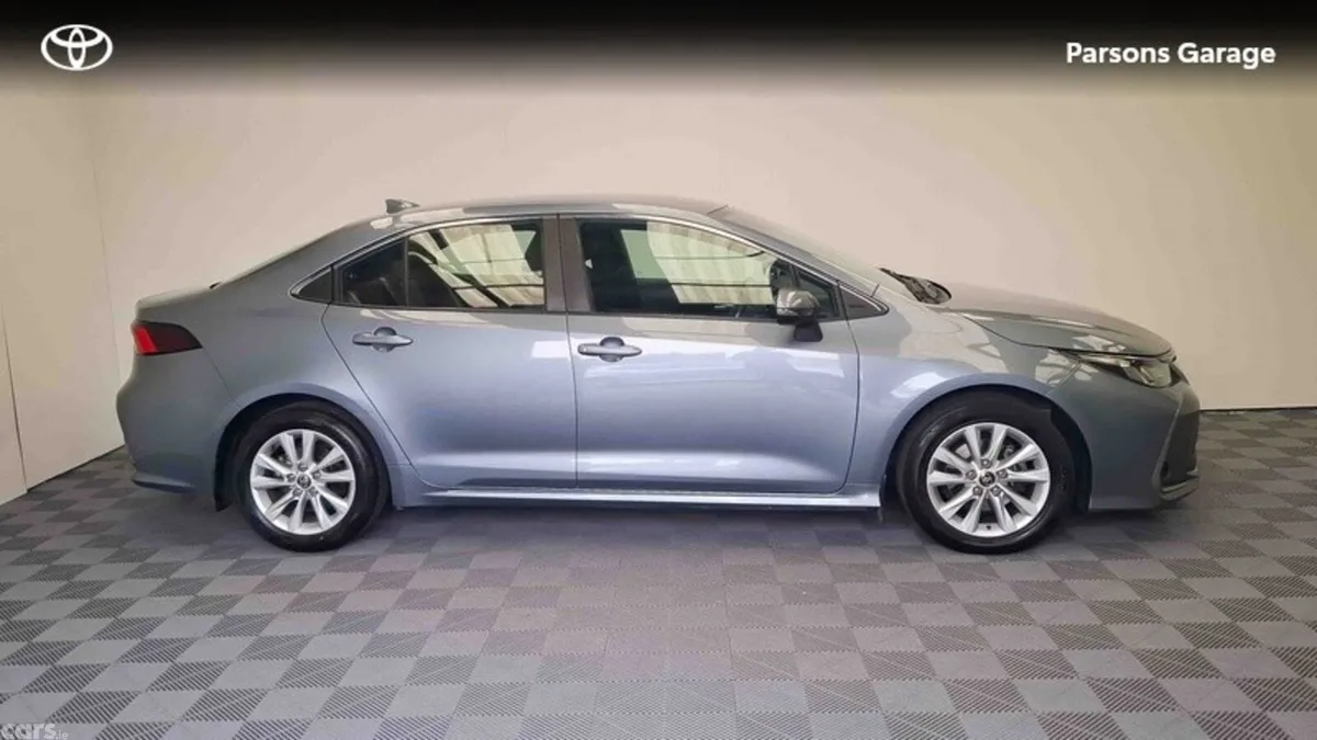 Toyota Corolla Saloon, Petrol Hybrid, 2025, Grey