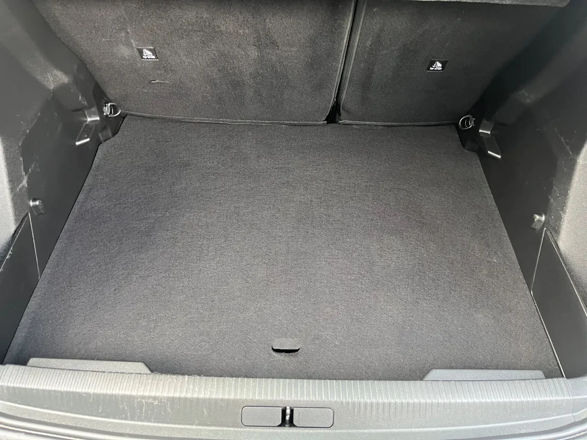 Peugeot 2008 MPV, Petrol, 2024, Grey